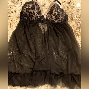 NATURE INTIMATES beautiful and sexy chemise. Size 42D